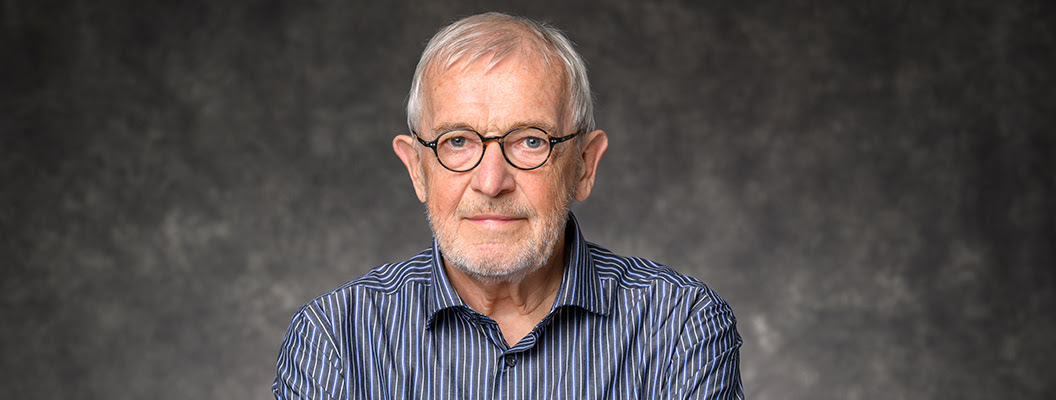 Portrait of Francis Halzen